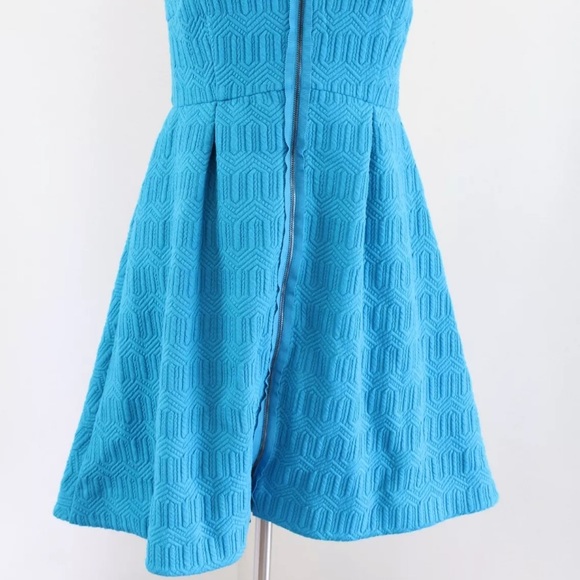 Leifsdottir Tonnelle Textured Fit and Flare Dress - Picture 5 of 8